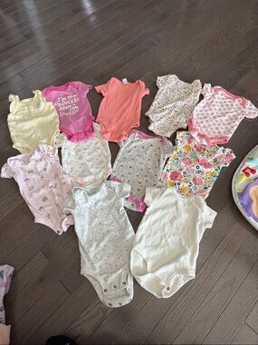11 Baby Girls Assorted Pink & White One-Piece Bodysuit Set